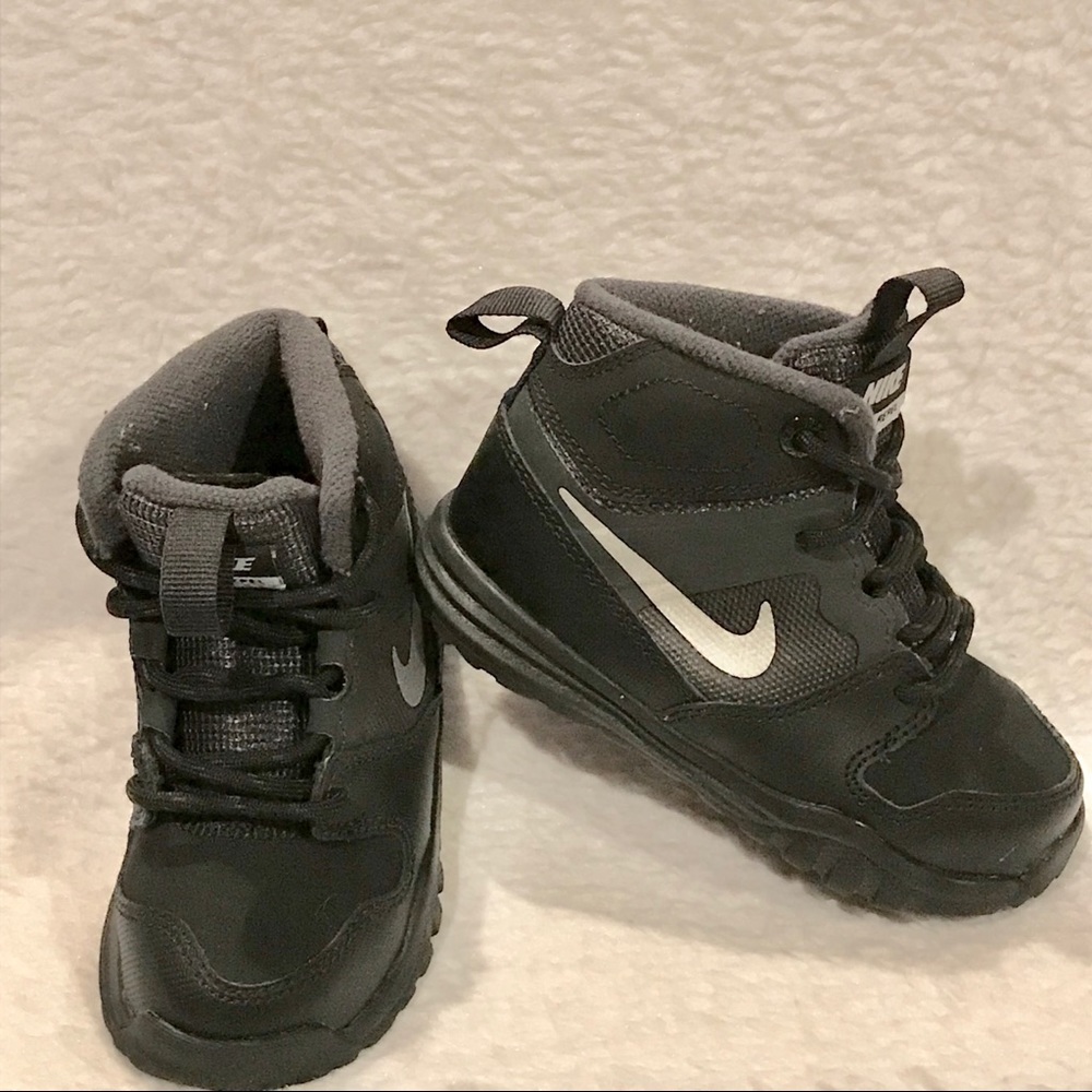 Nike h2o repel high top sneakers